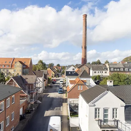 Aalborg Med Fri Parkering I Dejligt Omrade