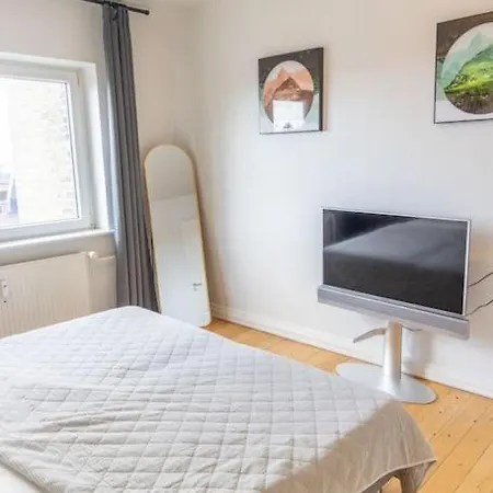 Aalborg Med Fri Parkering I Dejligt Omrade Apartment Norresundby