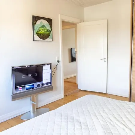Aalborg Med Fri Parkering I Dejligt Omrade *